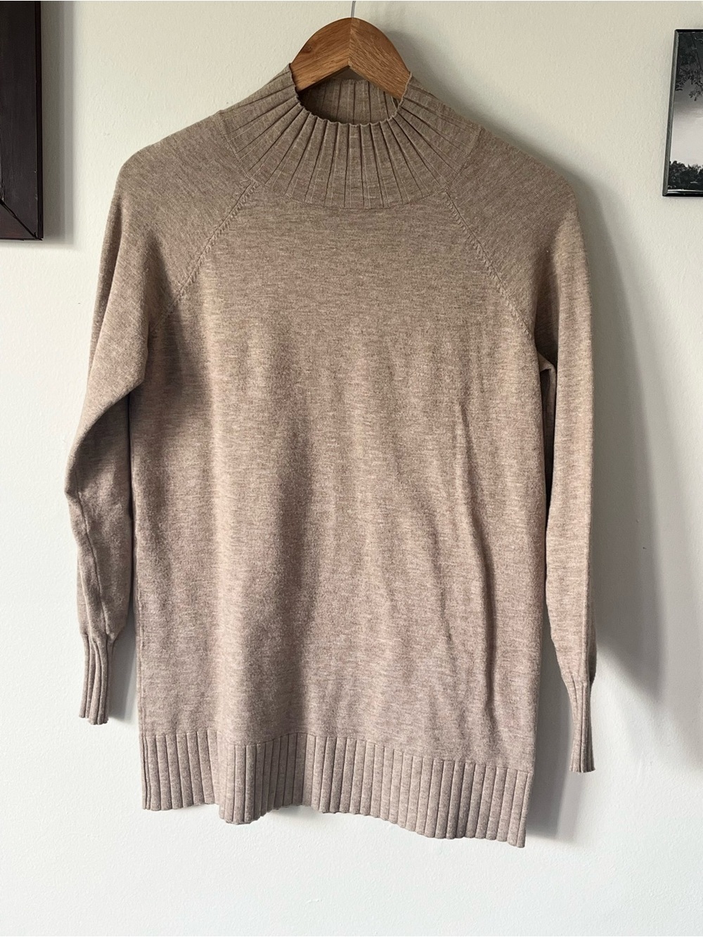 Melanie Lyne Light Taupe Ribbed Mock Neck Sweater- XS PTP 20 inch